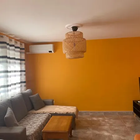 Vut La Taberna I Дом отдыха Пойялес-дель-Ойо